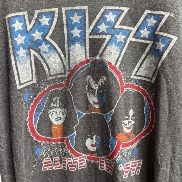 KISS “Alive in ’77” USA Flag Retro Band Tee - NWOT - Unisex Large Graphic TShirt - Picture 4 of 7